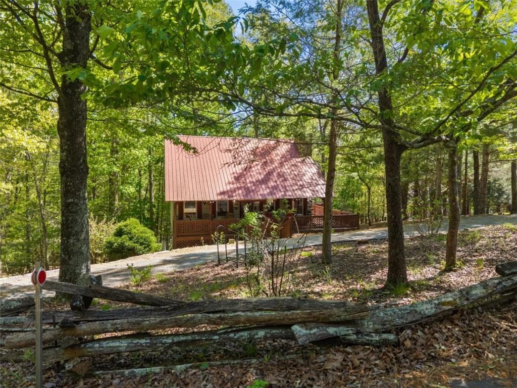 3 bedroom, 3 bathroom, 1,768 sq ft single family residence for sale at 80 Stegall Mill Ridge, Ellijay, GA 30536