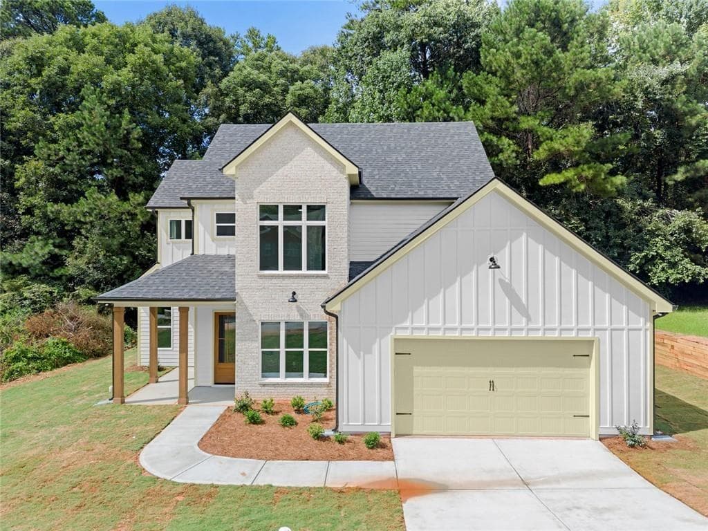 3 bedroom, 3 bathroom, 1,950 sq ft single family residence for sale at 6490 Battery Point, Stone Mountain, GA 30087