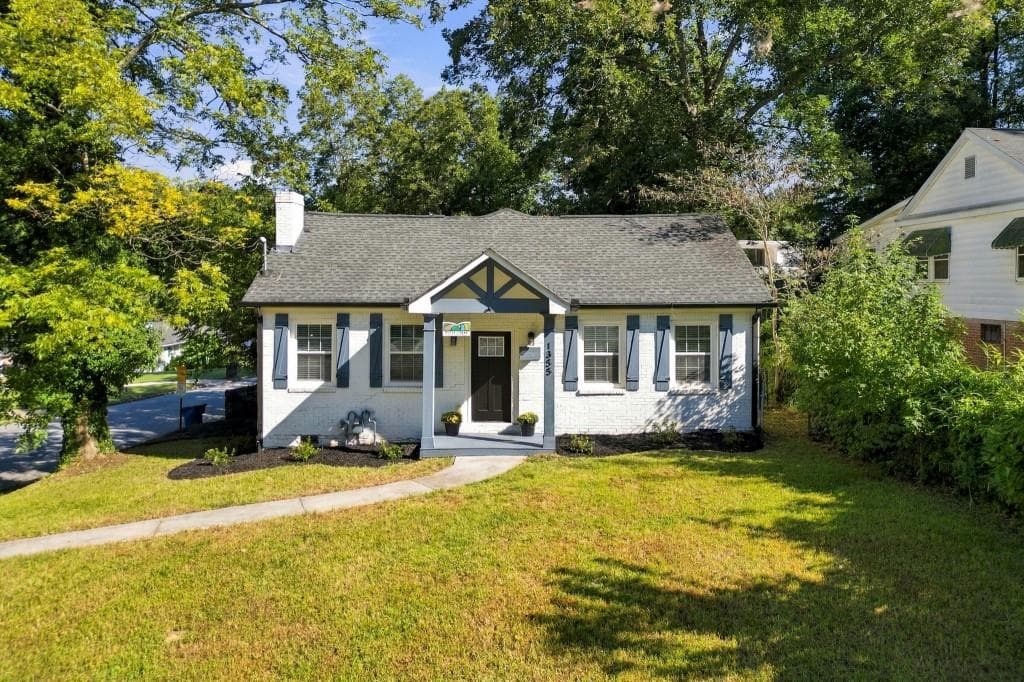 3 bedroom, 3 bathroom, 1,654 sq ft single family residence for sale at 1355 Westview Drive, Atlanta, GA 30310