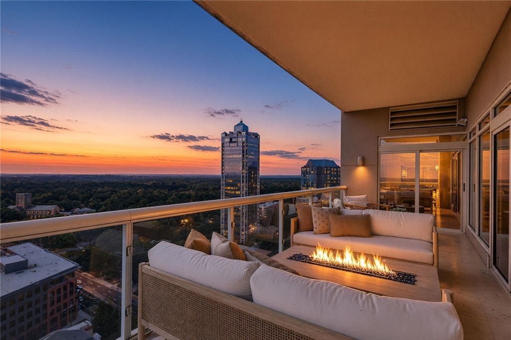 3 bedroom, 3 bathroom, 4,778 sq ft condominium for sale at 2881 Peachtree Road 2304, Atlanta, GA 30305