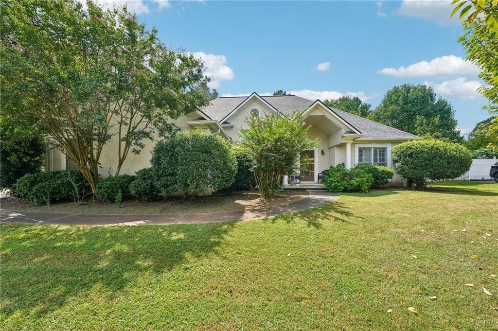 3 bedroom, 2 bathroom, 2,163 sq ft single family residence for sale at 122 Acadian Drive, Stockbridge, GA 30281