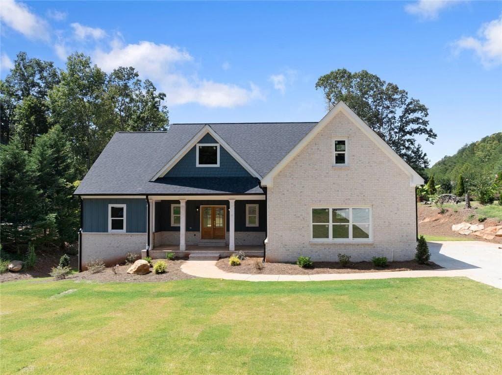 4 bedroom, 4 bathroom, 2,579 sq ft single family residence for sale at 3063 Ivey Rd, Gainesville, GA 30504