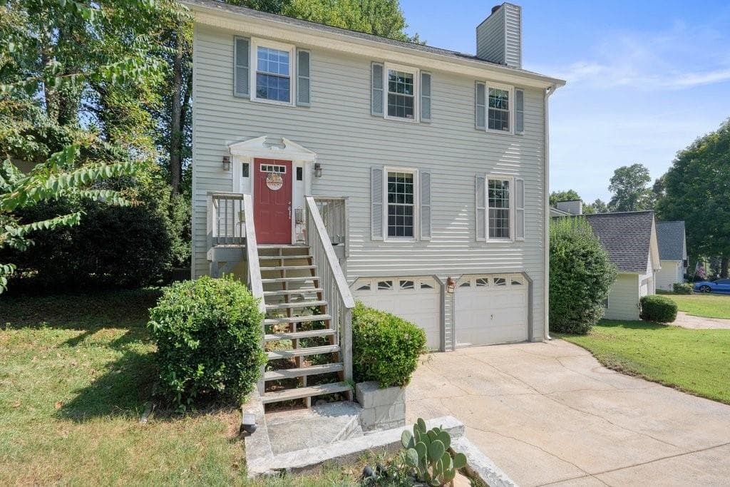3 bedroom, 3 bathroom, 2,128 sq ft single family residence for sale at 1873 Hamby Place Drive, Acworth, GA 30102