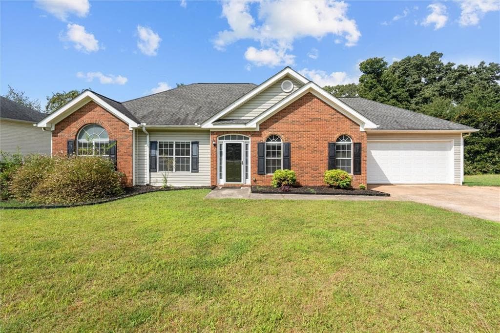 3 bedroom, 2 bathroom, 1,976 sq ft single family residence for sale at 4295 Yeager Road, Douglasville, GA 30135