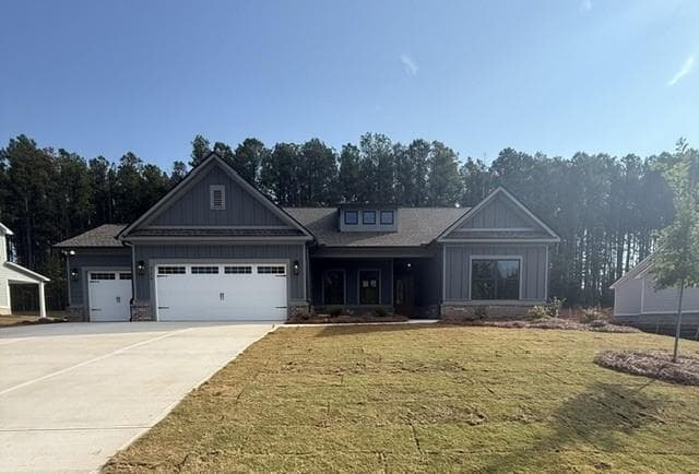 4 bedroom, 3 bathroom, 2,188 sq ft single family residence for sale at 366 Weslyn Drive, Social Circle, GA 30025