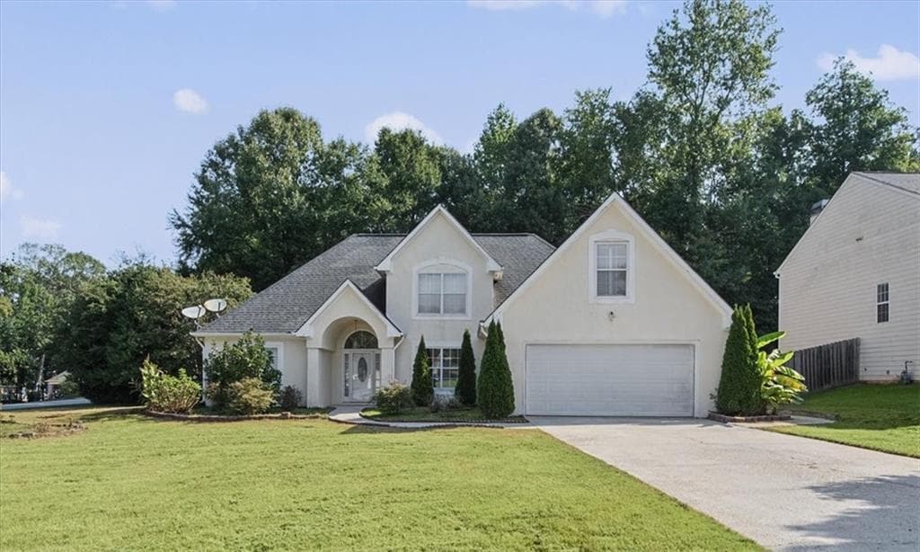 4 bedroom, 3 bathroom, 2,215 sq ft single family residence for sale at 200 Kensington Trace, Stockbridge, GA 30281