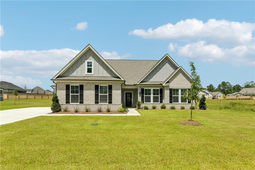 3 bedroom, 2 bathroom, 2,241 sq ft single family residence for sale at 205 Flat Shoal Drive, Bonaire, GA 31005
