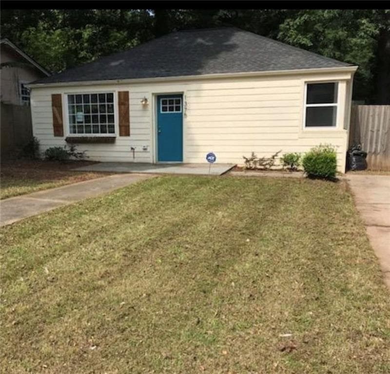 3 bedroom, 2 bathroom, 1,280 sq ft single family residence for sale at 1375 Graymont Drive, Atlanta, GA 30310