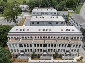 2 bedroom, 2 bathroom, 1,371 sq ft condominium for sale at 990 Bibbs Circle 34, Atlanta, GA 30318