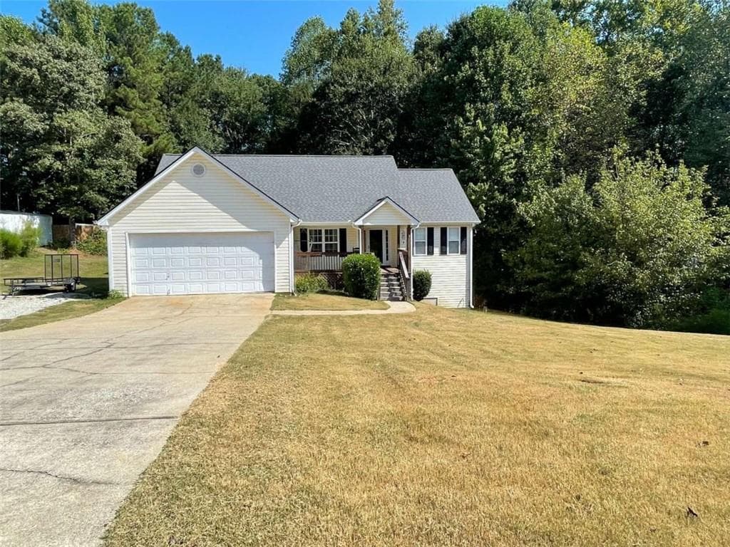 3 bedroom, 3 bathroom, 1,678 sq ft single family residence for sale at 587 Saddle Ridge Drive, Bethlehem, GA 30620