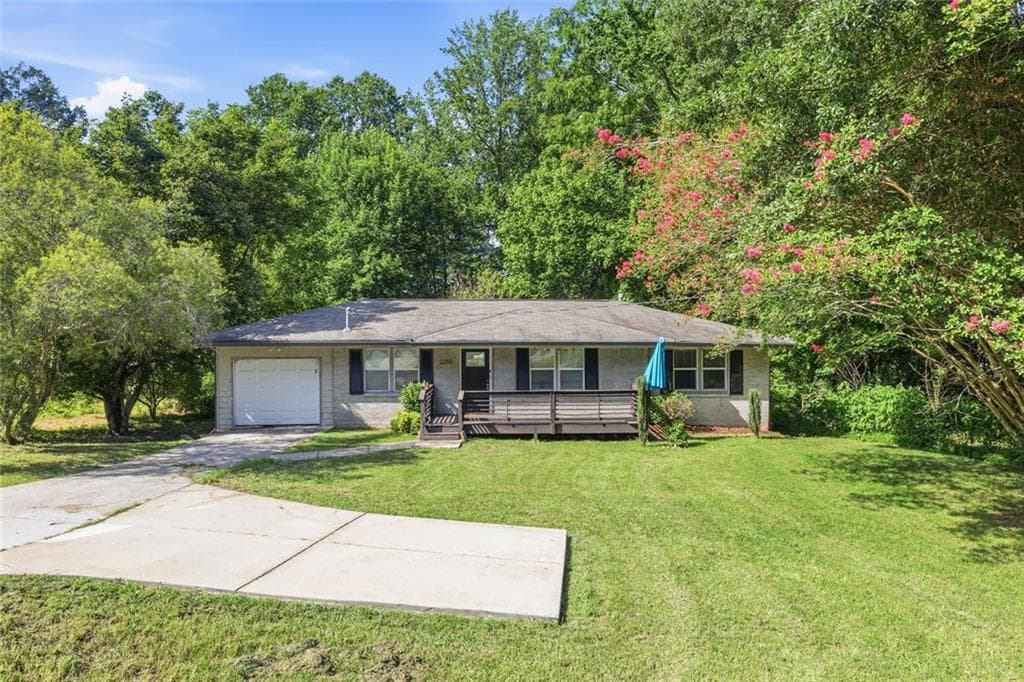 3 bedroom, 2 bathroom, 1,562 sq ft single family residence for sale at 2250 Bouldercrest Road, Atlanta, GA 30316