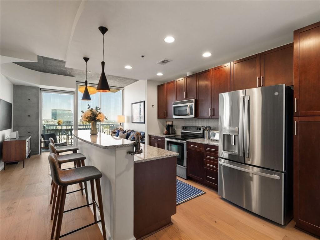 1 bedroom, 1 bathroom, 761 sq ft condominium for sale at 855 Peachtree Street 3210, Atlanta, GA 30308