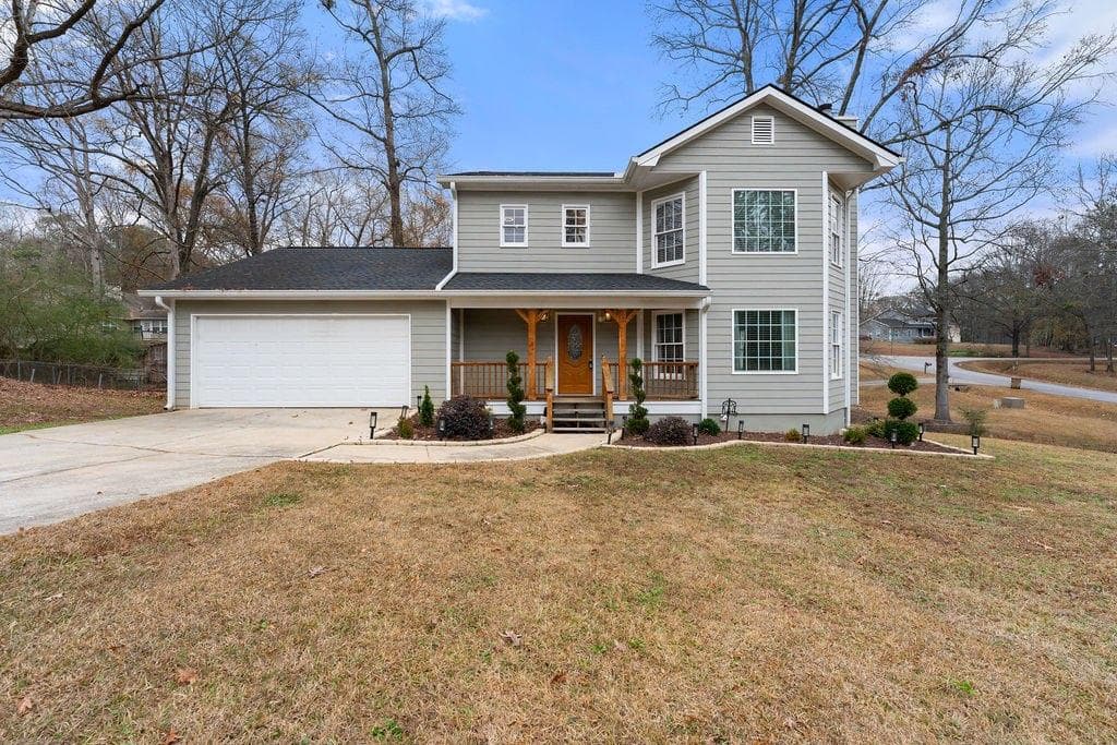 3 bedroom, 3 bathroom, 1,768 sq ft single family residence for sale at 1200 Park Place Drive, Jonesboro, GA 30236