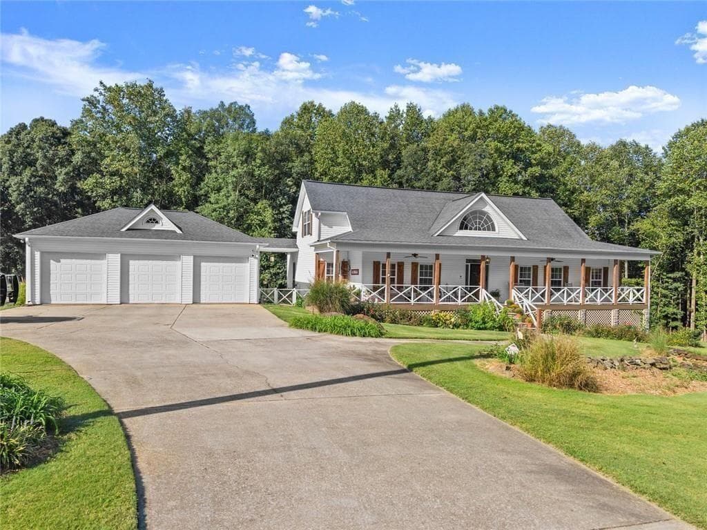 4 bedroom, 4 bathroom, 2,086 sq ft single family residence for sale at 195 Sims Farm Way Way, Maysville, GA 30558