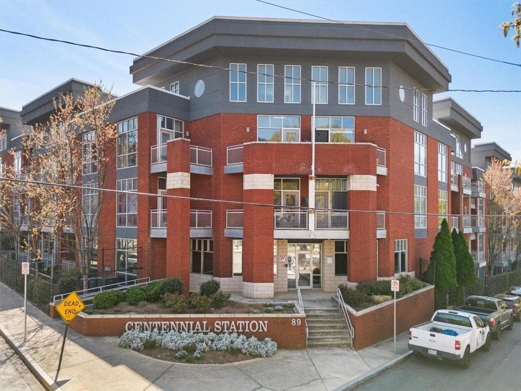 1 bedroom, 1 bathroom, 828 sq ft condominium for sale at 89 MANGUM Street 119, Atlanta, GA 30313
