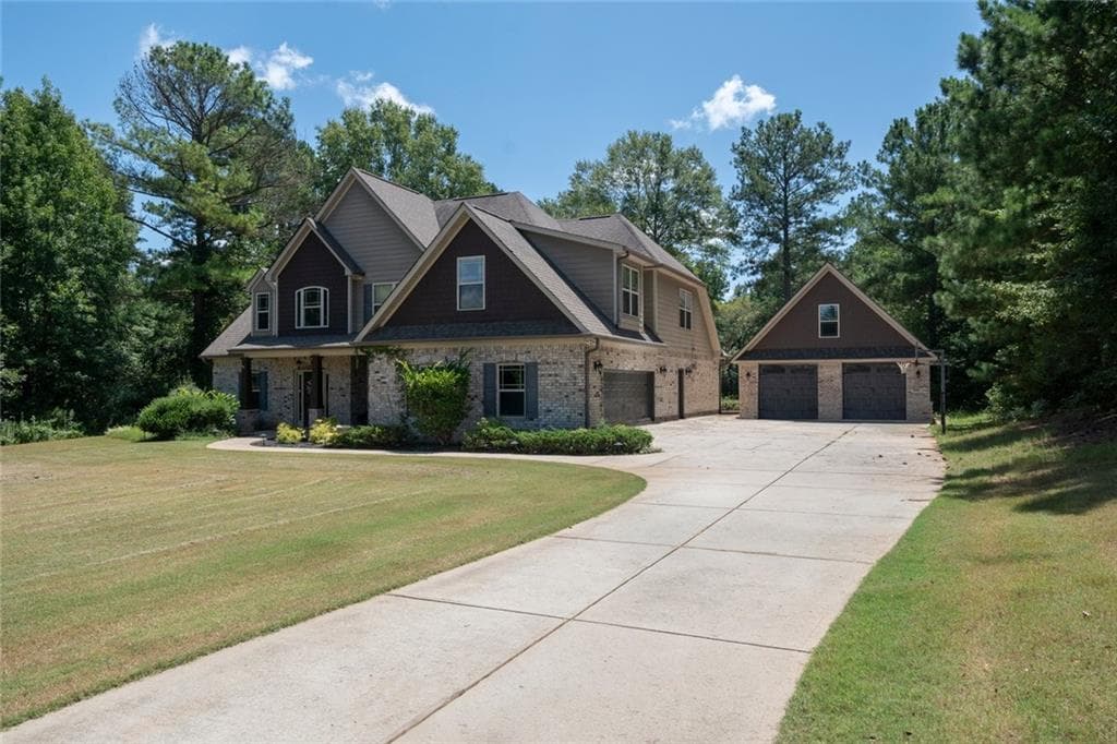 6 bedroom, 4 bathroom, 3,549 sq ft single family residence for sale at 155 Chantilly Lane, Fayetteville, GA 30215