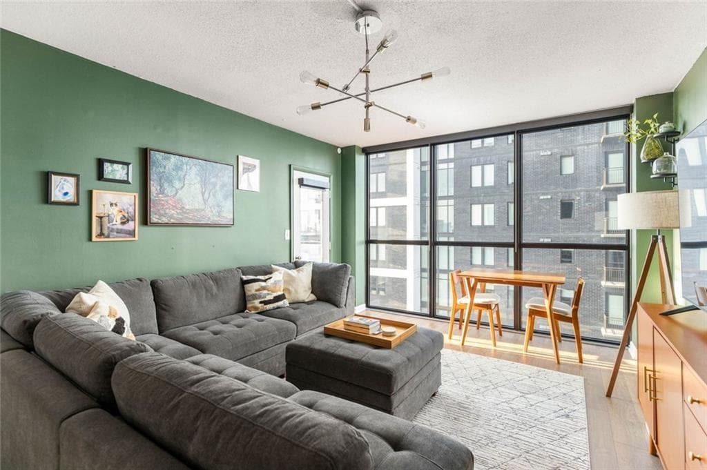 1 bedroom, 1 bathroom, 772 sq ft condominium for sale at 1280 W Peachtree Street 2803, Atlanta, GA 30309