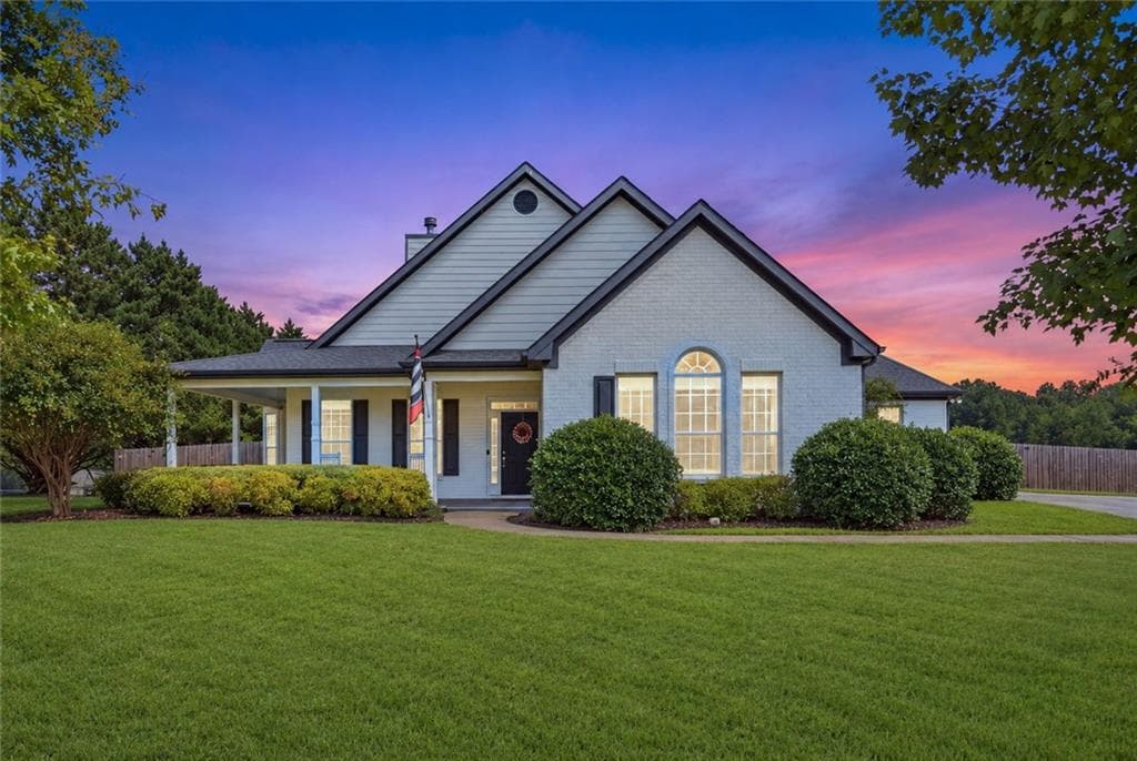 4 bedroom, 2 bathroom, 2,605 sq ft single family residence for sale at 764 Appian Way, Statham, GA 30666