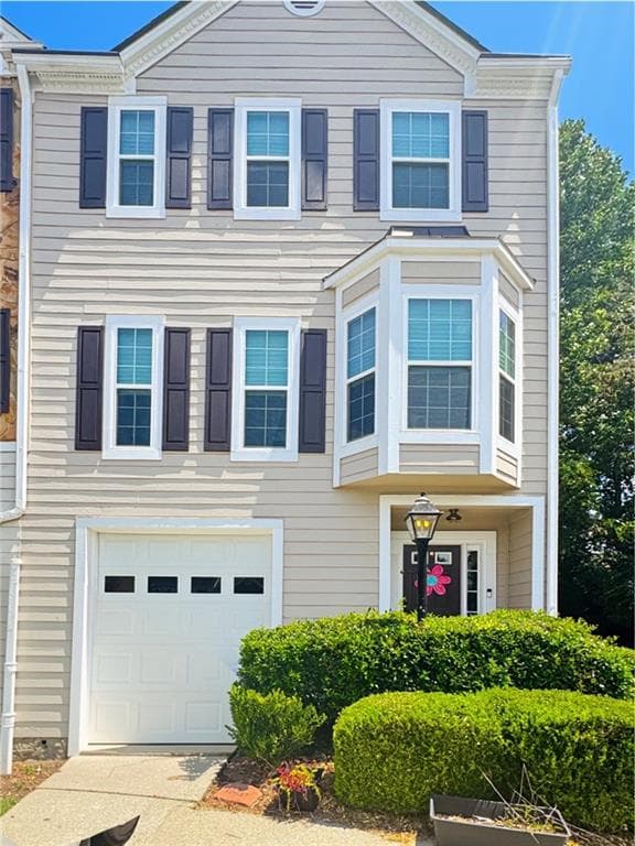 2 bedroom, 3 bathroom, 1,424 sq ft townhouse for sale at 2021 Pinnacle Pointe Drive, Norcross, GA 30071