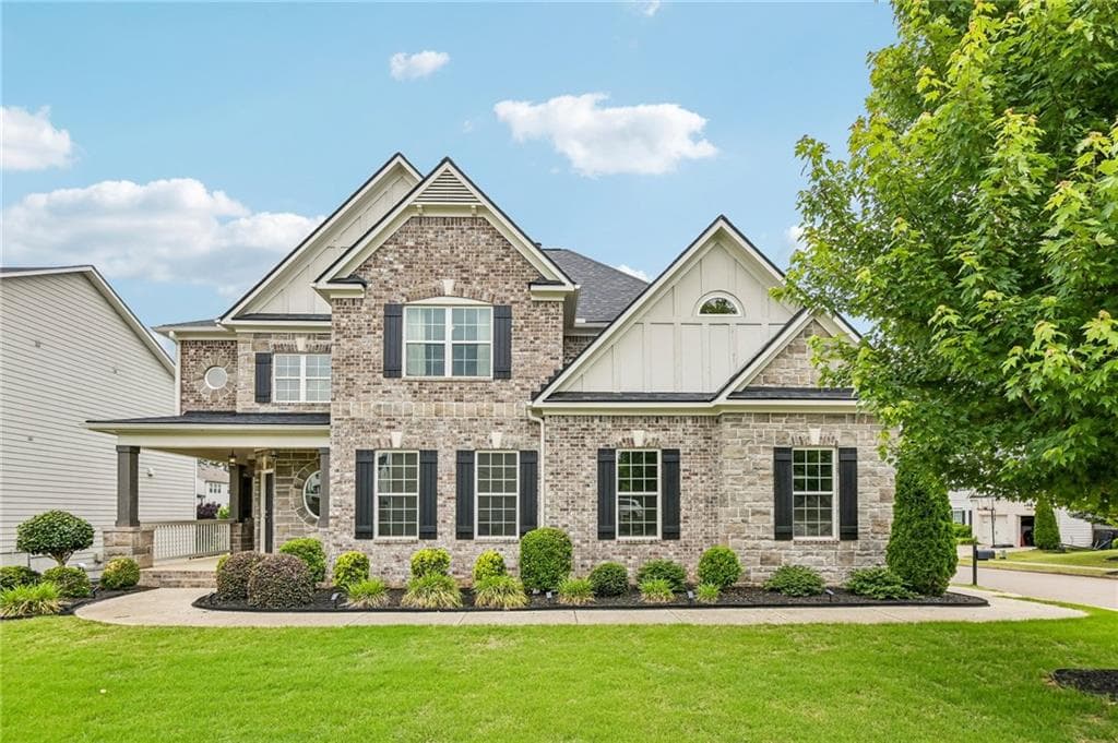 5 bedroom, 4 bathroom, 3,279 sq ft single family residence for sale at 129 Edinburgh Drive, Canton, GA 30115