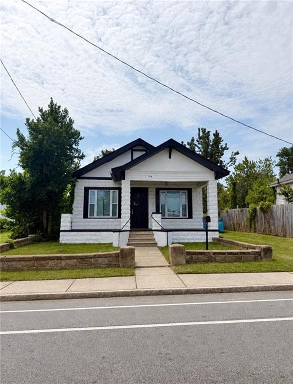 2 bedroom, 2 bathroom, 1,225 sq ft single family residence for sale at 2048 Broad Street, Augusta, GA 30904