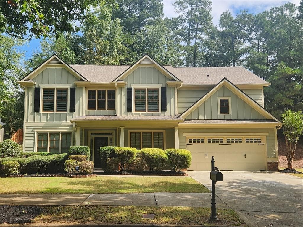 5 bedroom, 3 bathroom, 2,931 sq ft single family residence for sale at 3919 Grand Park Drive, Suwanee, GA 30024