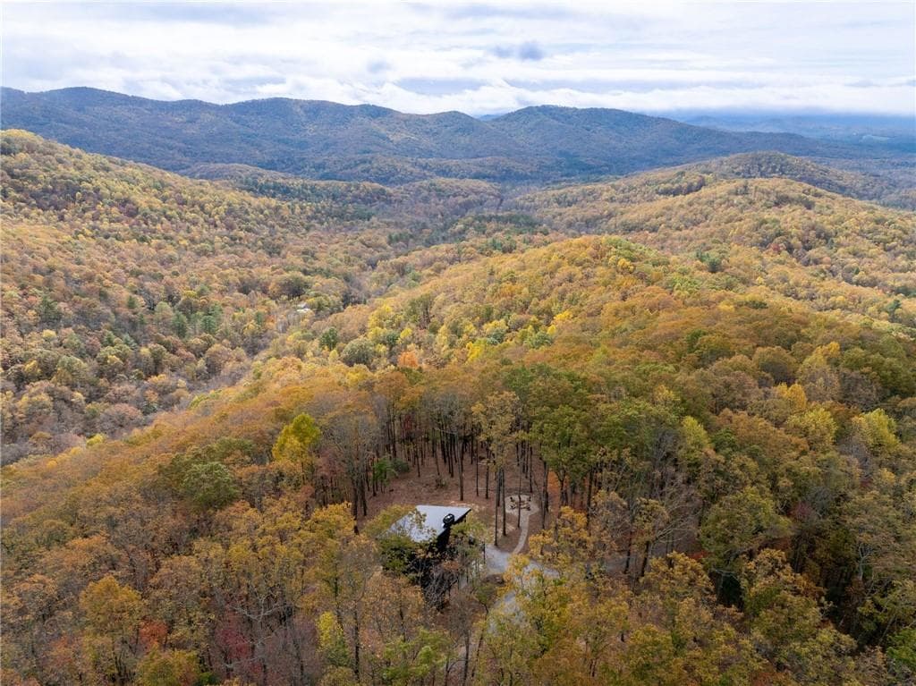 3 bedroom, 3 bathroom, 2,081 sq ft single family residence for sale at 1250 Lost Forest Road, Ellijay, GA 30536