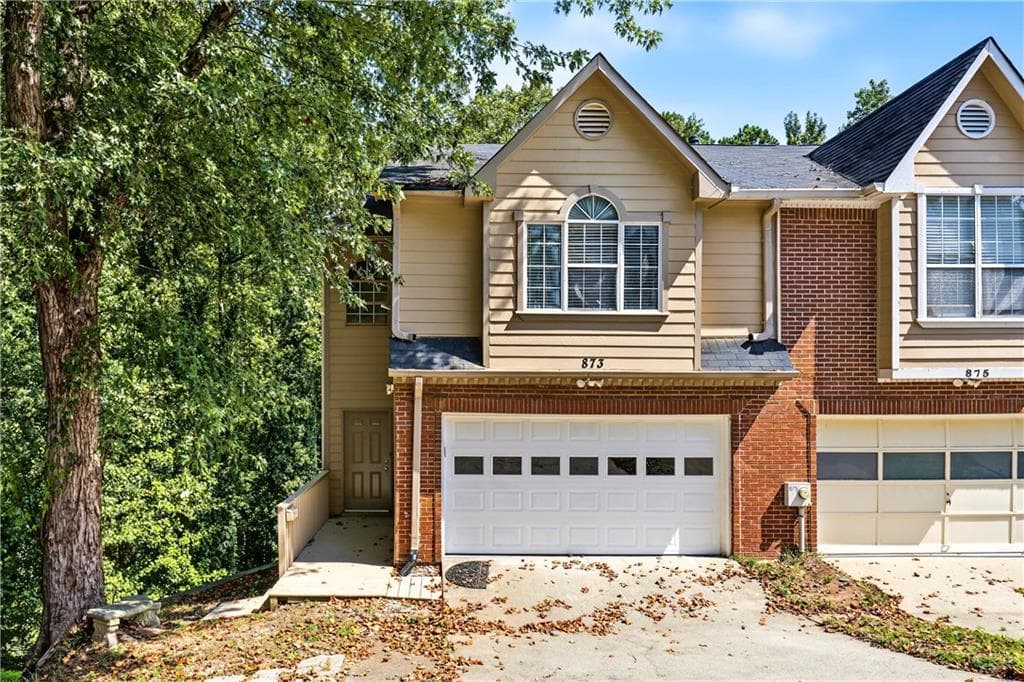 2 bedroom, 4 bathroom, 2,148 sq ft townhouse for sale at 873 Edgewater Circle, Marietta, GA 30062