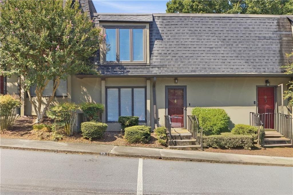 2 bedroom, 3 bathroom, 1,588 sq ft townhouse for sale at 57 Ivy Trail 57, Atlanta, GA 30342