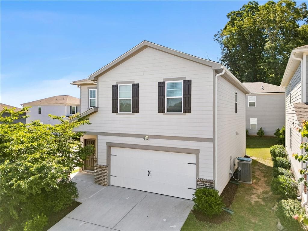 4 bedroom, 3 bathroom, 1,928 sq ft single family residence for sale at 44 Wynn Way, Pendergrass, GA 30567