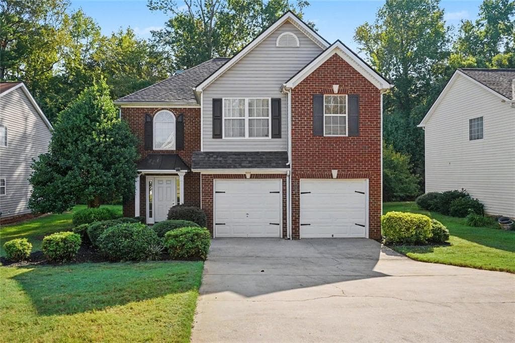 3 bedroom, 3 bathroom, 1,679 sq ft single family residence for sale at 312 Jasmine Drive, Locust Grove, GA 30248