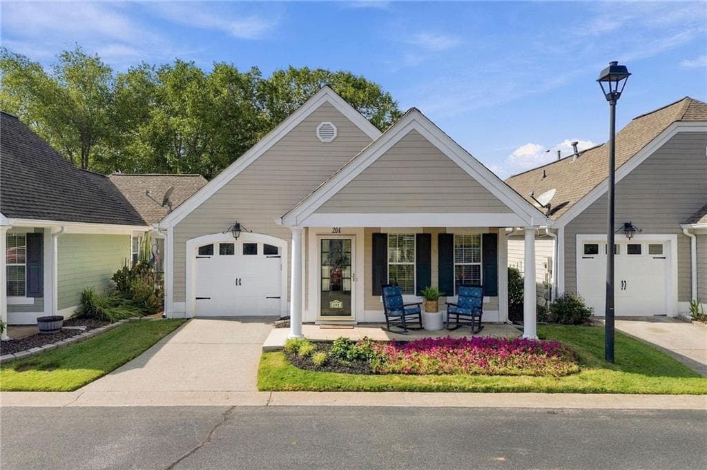 3 bedroom, 2 bathroom, 1,328 sq ft single family residence for sale at 204 Rose Cottage Drive, Woodstock, GA 30189