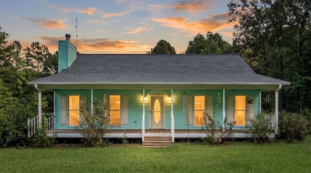 3 bedroom, 2 bathroom, 1,368 sq ft single family residence for sale at 372 Highway 101, Dallas, GA 30157