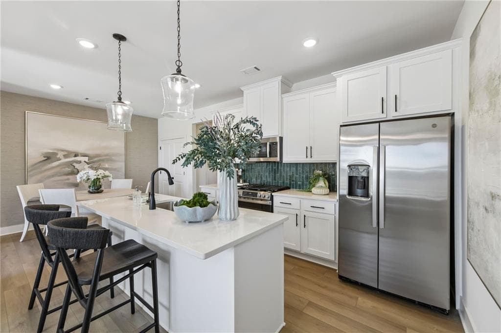 3 bedroom, 3 bathroom, 1,665 sq ft townhouse for sale at 259 Barracks Way 876, Hoschton, GA 30548
