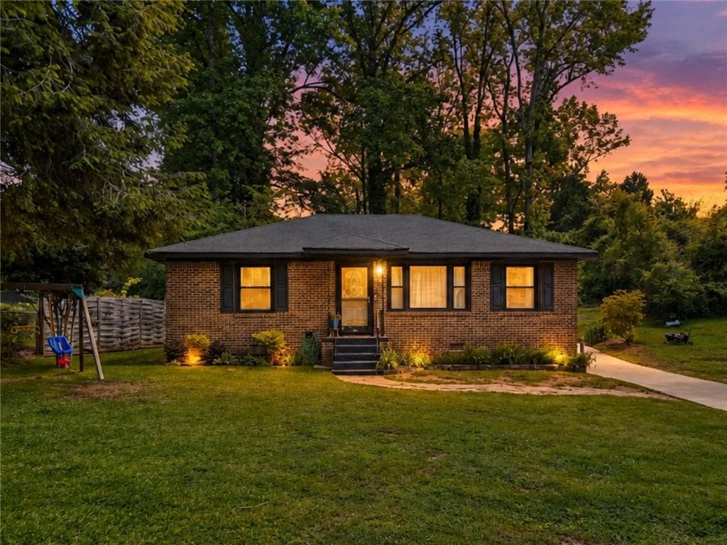 3 bedroom, 2 bathroom, 1,415 sq ft single family residence for sale at 751 Springer Drive, Griffin, GA 30224