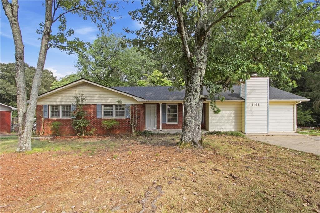 3 bedroom, 2 bathroom, 1,676 sq ft single family residence for sale at 1195 Old Rockmart Road, Silver Creek, GA 30173