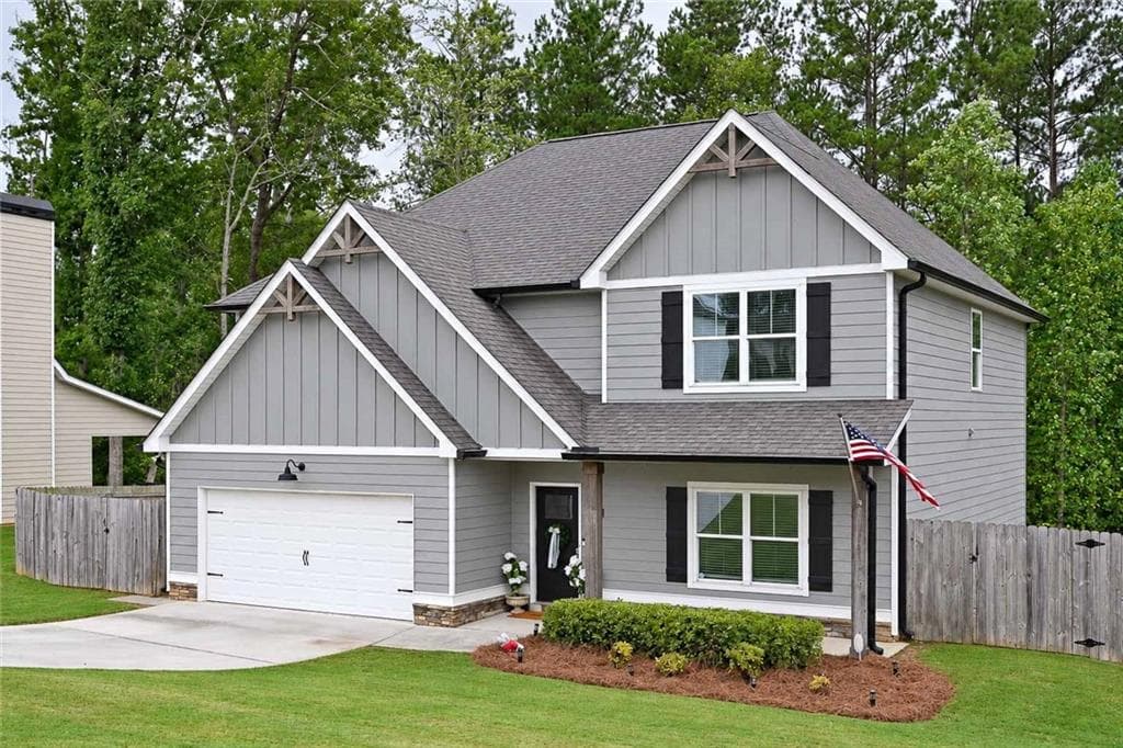 4 bedroom, 3 bathroom, 2,637 sq ft single family residence for sale at 124 Turkey Creek Trail, Carrollton, GA 30117