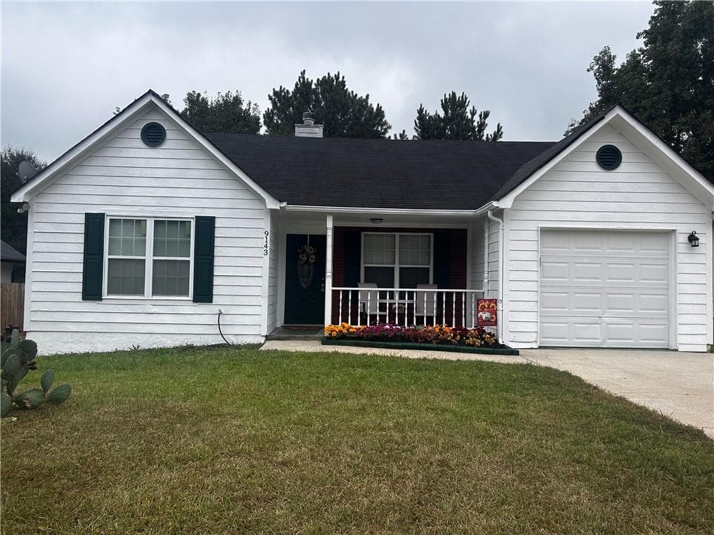 3 bedroom, 2 bathroom, 1,300 sq ft single family residence for sale at 9143 Clubhouse Drive, Riverdale, GA 30274