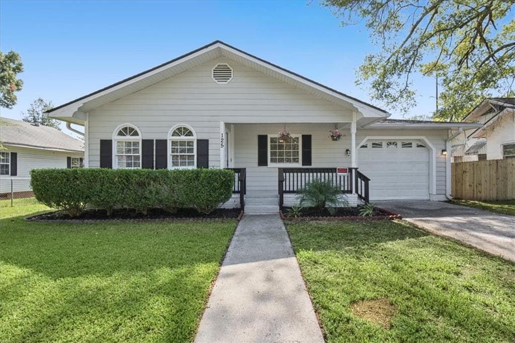 2 bedroom, 1 bathroom, 1,086 sq ft single family residence for sale at 125 4th Street, Rome, GA 30161