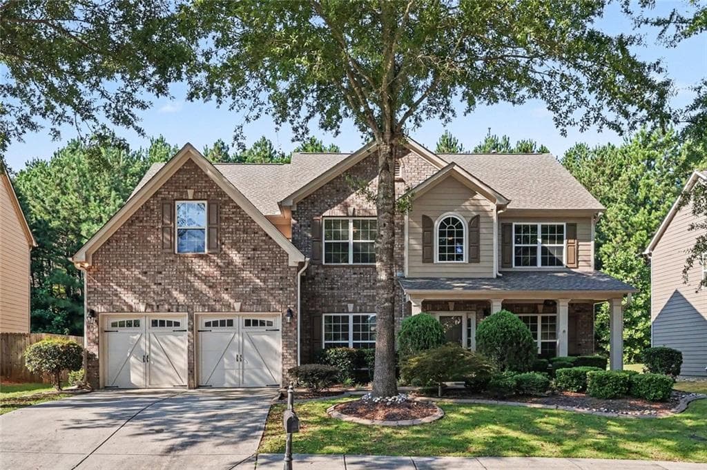 4 bedroom, 3 bathroom, 2,936 sq ft single family residence for sale at 3732 Lake Enclave Way, Atlanta, GA 30349