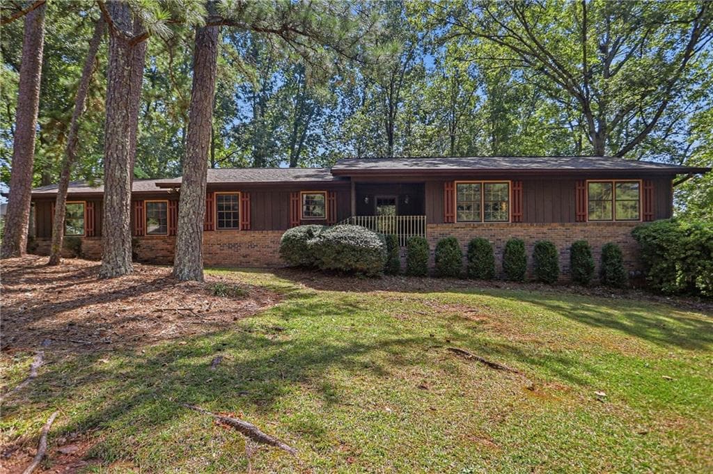 4 bedroom, 3 bathroom, 3,760 sq ft single family residence for sale at 585 Buckeye Circle, Conyers, GA 30094