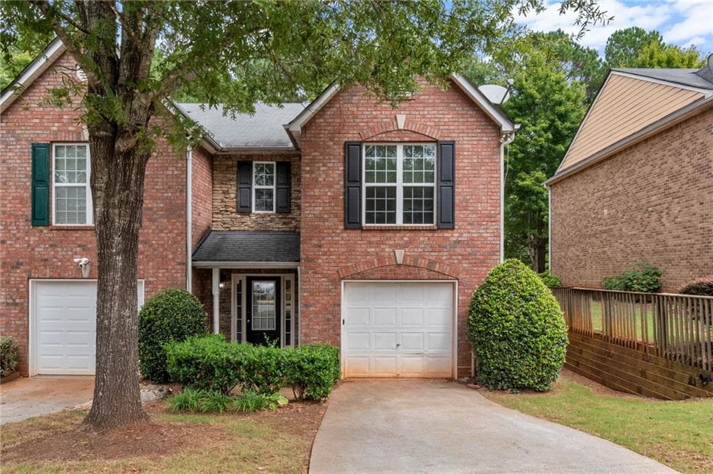 3 bedroom, 3 bathroom, 1,692 sq ft single family residence for sale at 175 Fern Crest Drive, Lawrenceville, GA 30046