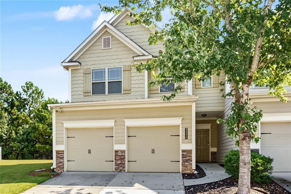 3 bedroom, 3 bathroom, 2,061 sq ft townhouse for sale at 3398 Castleberry Village Circle, Cumming, GA 30040