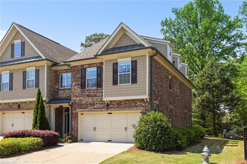 3 bedroom, 3 bathroom, 2,210 sq ft townhouse for sale at 7540 Glisten Avenue, Sandy Springs, GA 30328
