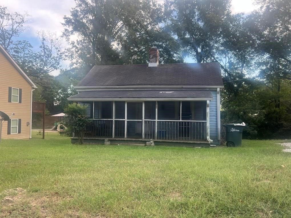 3 bedroom, 1 bathroom, 984 sq ft single family residence for sale at 488 Lawrence Street, Marietta, GA 30060