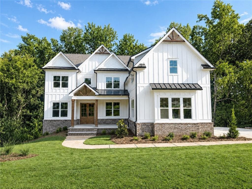5 bedroom, 5 bathroom, 3,952 sq ft single family residence for sale at 3983 MEADOWLAND Drive, Jefferson, GA 30549