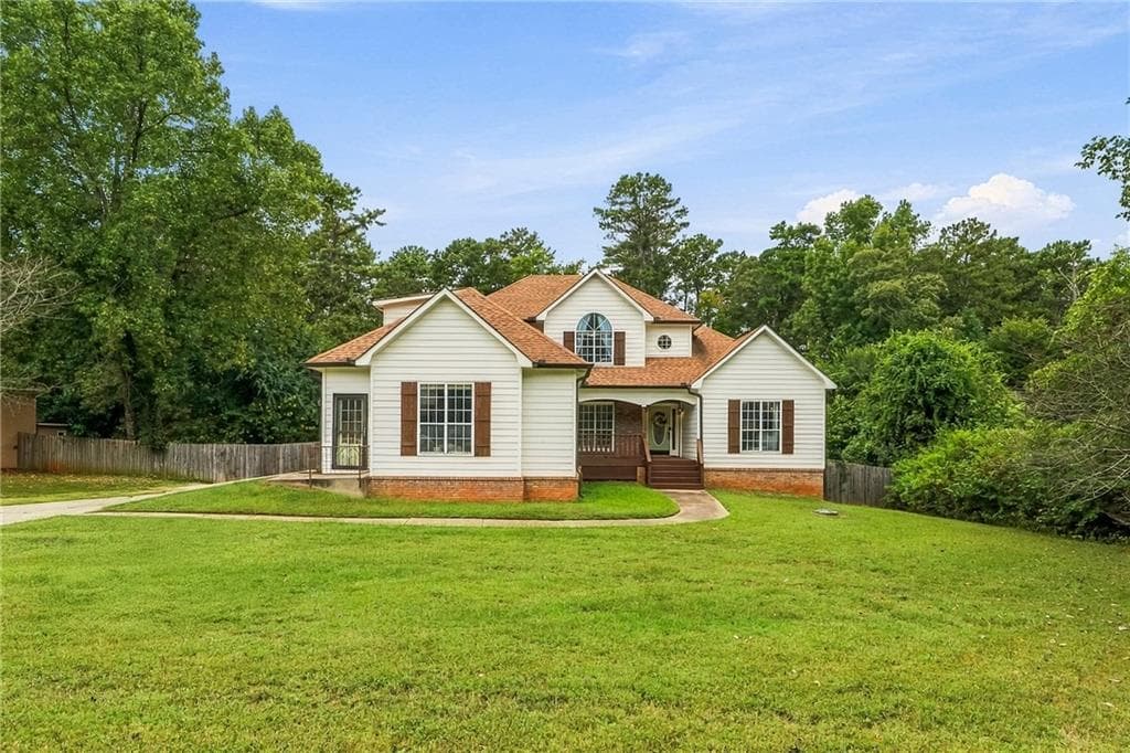 5 bedroom, 4 bathroom, 3,204 sq ft single family residence for sale at 449 Walnut Creek Drive, Stockbridge, GA 30281