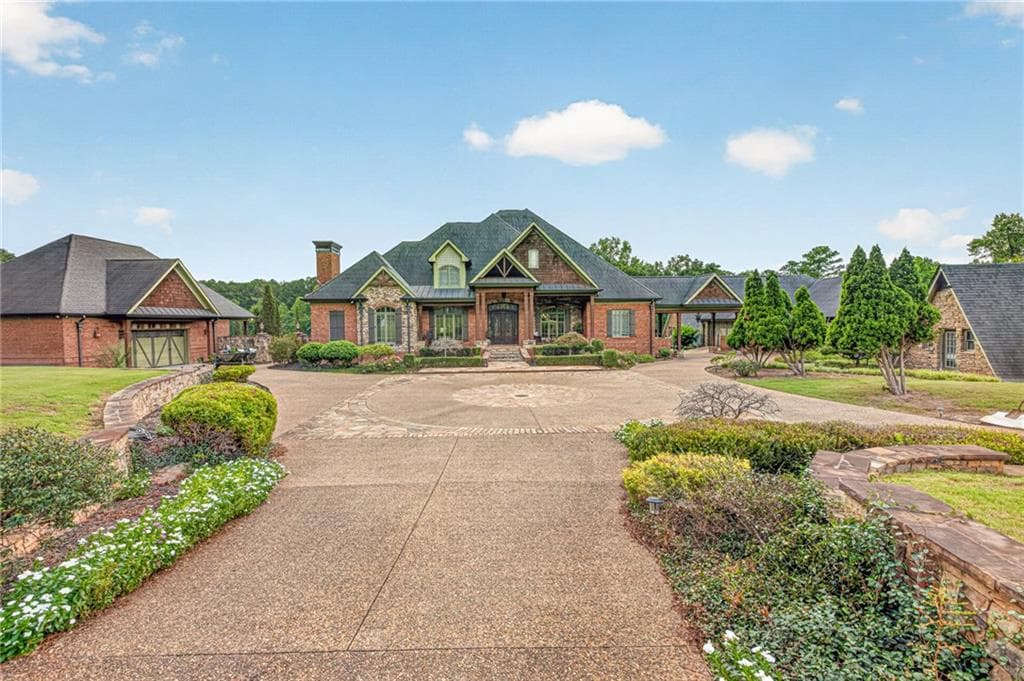 5 bedroom, 5 bathroom, 9,539 sq ft single family residence for sale at 4984 Donald Drive, Loganville, GA 30052