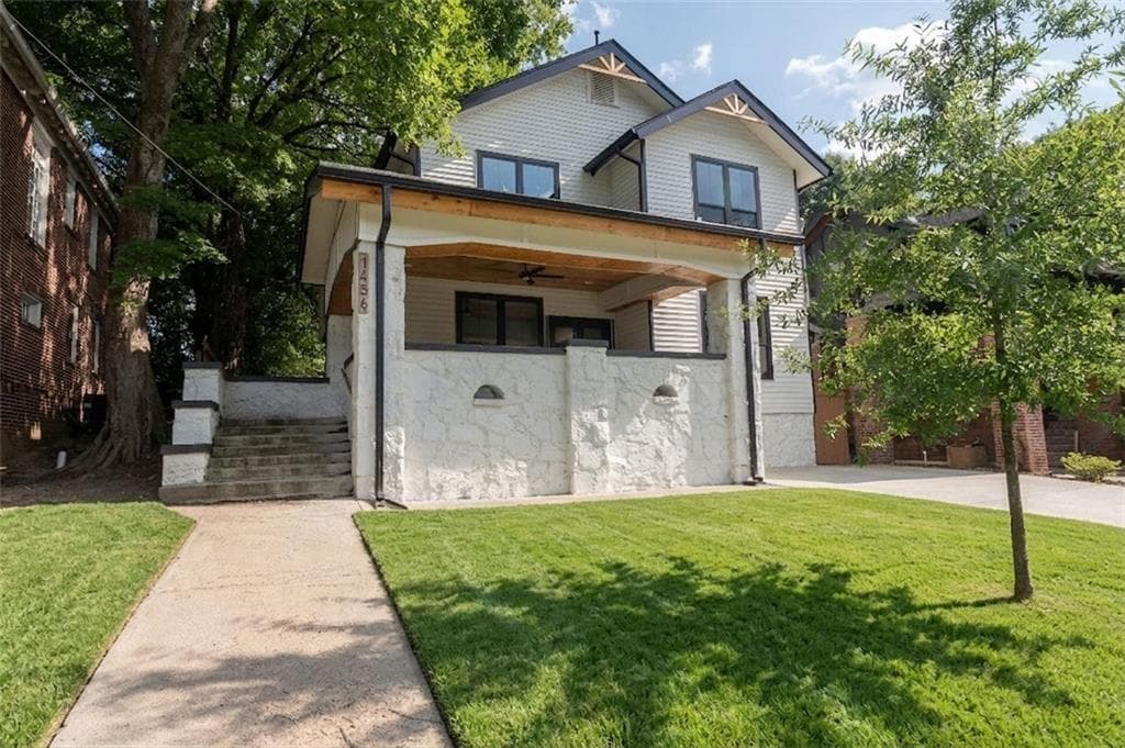 5 bedroom, 4 bathroom, 2,440 sq ft single family residence for sale at 1456 S Gordon Street, Atlanta, GA 30310
