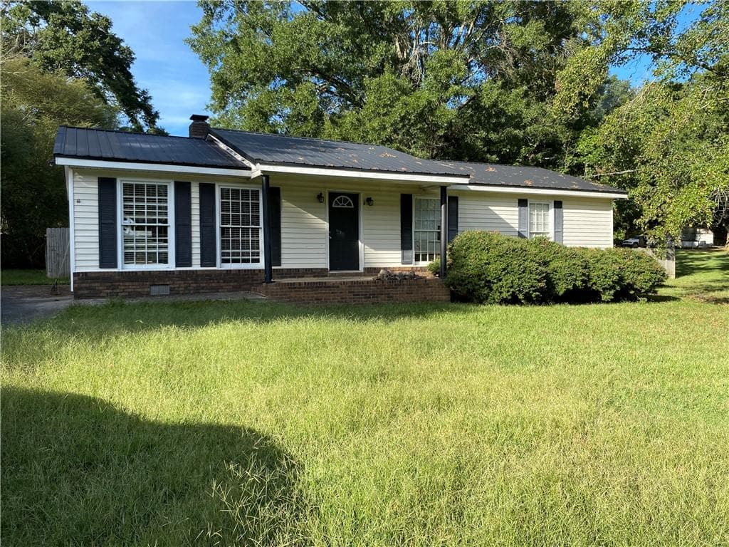 3 bedroom, 2 bathroom, 1,272 sq ft single family residence for sale at 1068 Judkin Mill Road, Cedartown, GA 30125